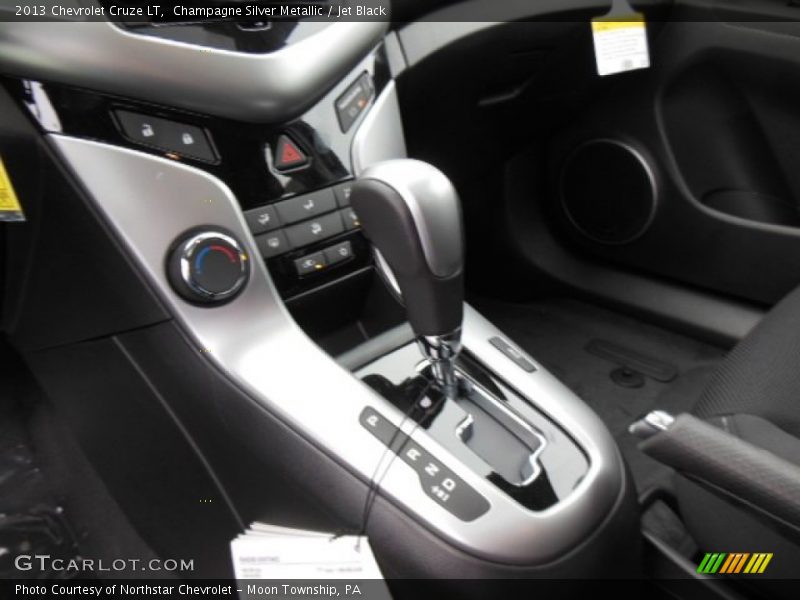 Champagne Silver Metallic / Jet Black 2013 Chevrolet Cruze LT