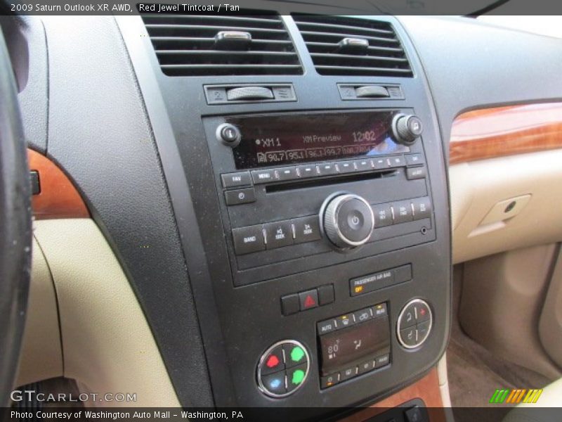 Controls of 2009 Outlook XR AWD