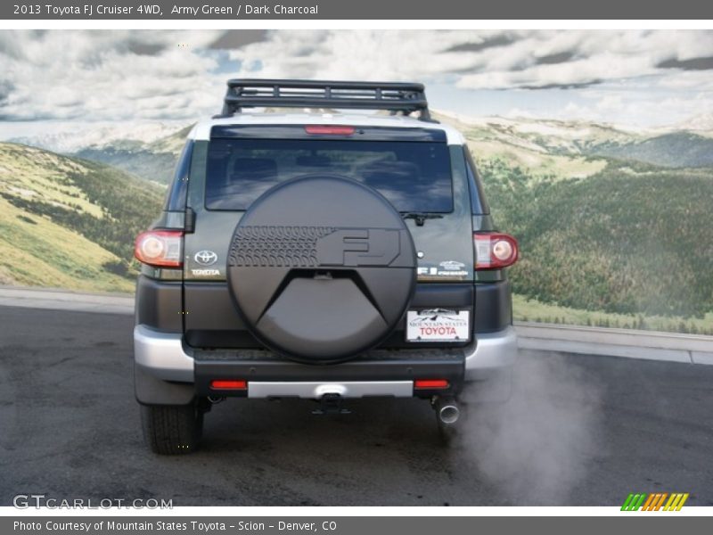 Army Green / Dark Charcoal 2013 Toyota FJ Cruiser 4WD