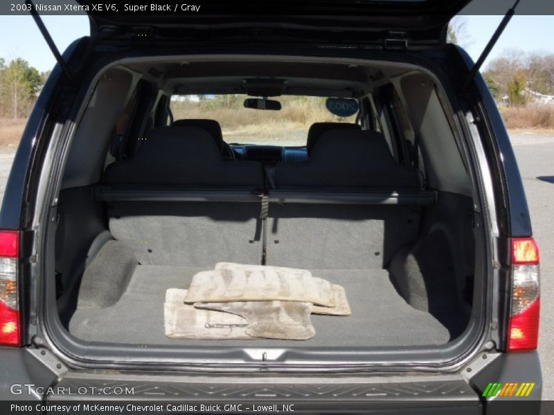  2003 Xterra XE V6 Trunk