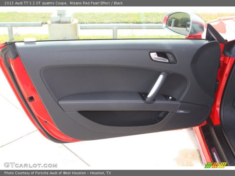 Door Panel of 2013 TT S 2.0T quattro Coupe