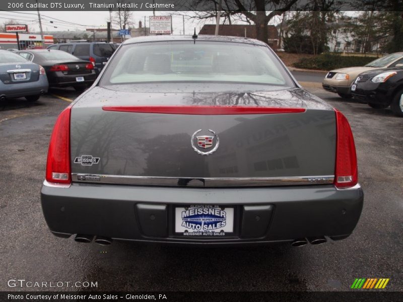 Titanium Metallic / Cashmere 2006 Cadillac DTS Luxury