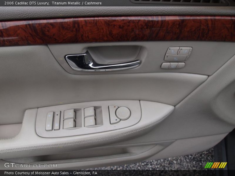 Titanium Metallic / Cashmere 2006 Cadillac DTS Luxury