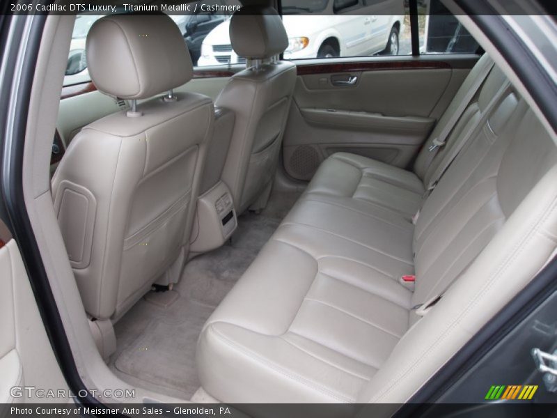 Titanium Metallic / Cashmere 2006 Cadillac DTS Luxury