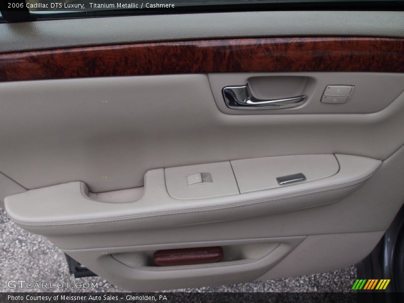 Titanium Metallic / Cashmere 2006 Cadillac DTS Luxury