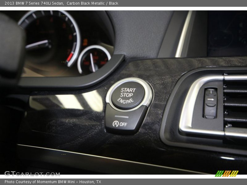 Controls of 2013 7 Series 740Li Sedan