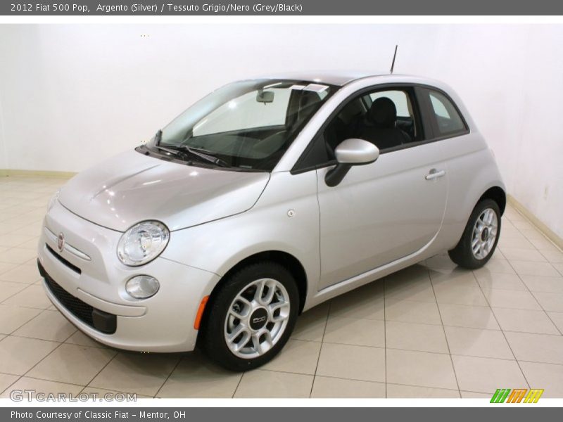 Argento (Silver) / Tessuto Grigio/Nero (Grey/Black) 2012 Fiat 500 Pop