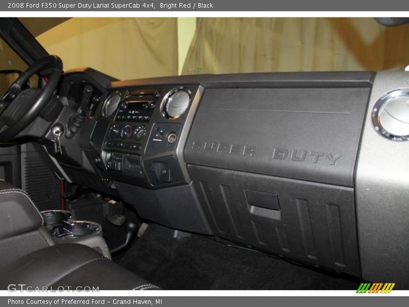 Bright Red / Black 2008 Ford F350 Super Duty Lariat SuperCab 4x4