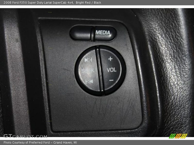 Bright Red / Black 2008 Ford F350 Super Duty Lariat SuperCab 4x4