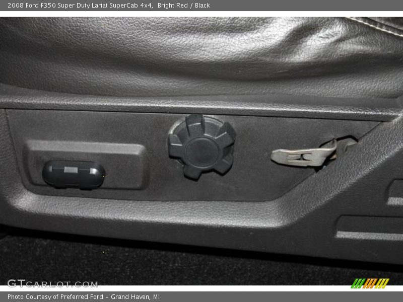 Bright Red / Black 2008 Ford F350 Super Duty Lariat SuperCab 4x4