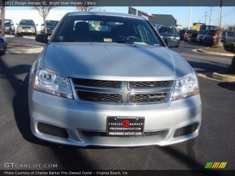 Bright Silver Metallic / Black 2012 Dodge Avenger SE