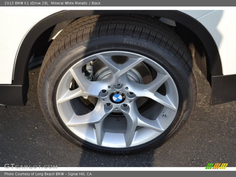 Mineral White Metallic / Black 2013 BMW X1 sDrive 28i