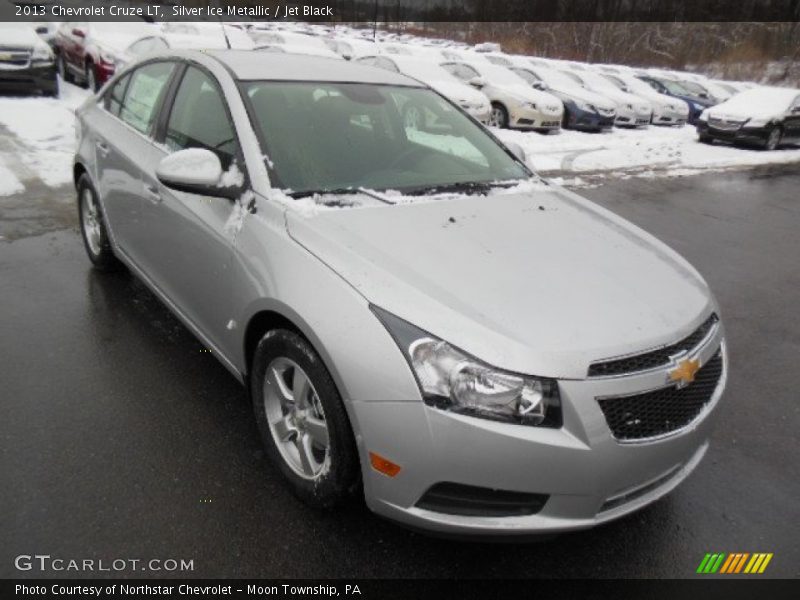 Silver Ice Metallic / Jet Black 2013 Chevrolet Cruze LT