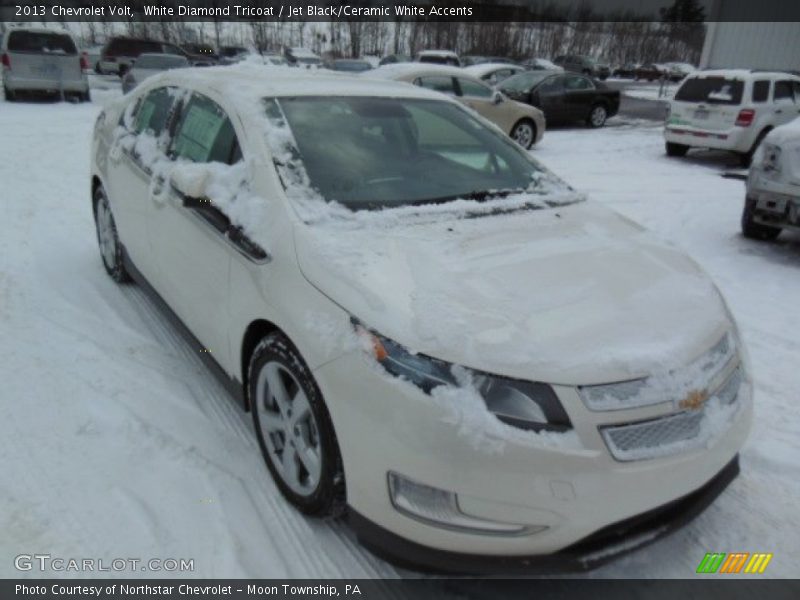 White Diamond Tricoat / Jet Black/Ceramic White Accents 2013 Chevrolet Volt