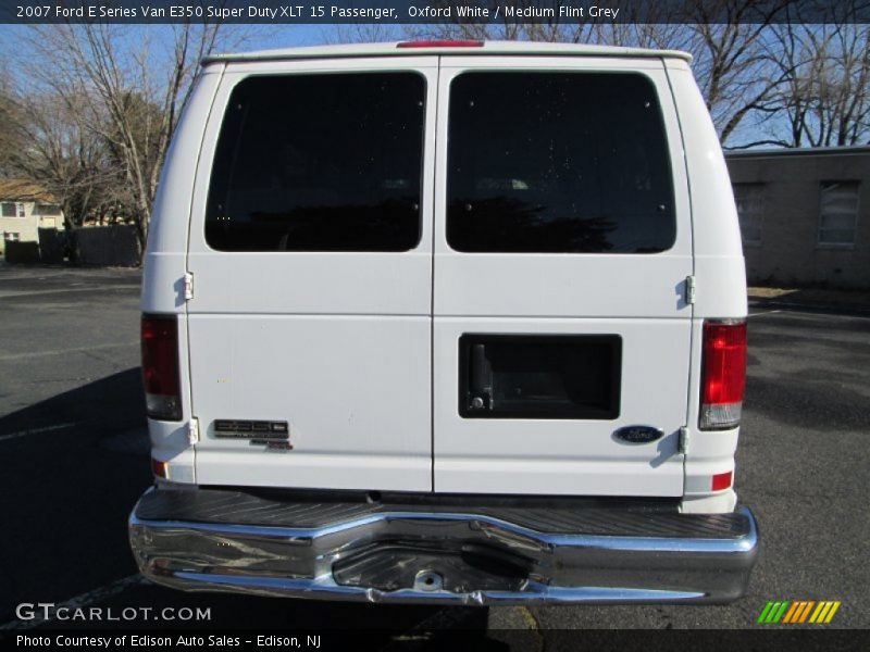 Oxford White / Medium Flint Grey 2007 Ford E Series Van E350 Super Duty XLT 15 Passenger