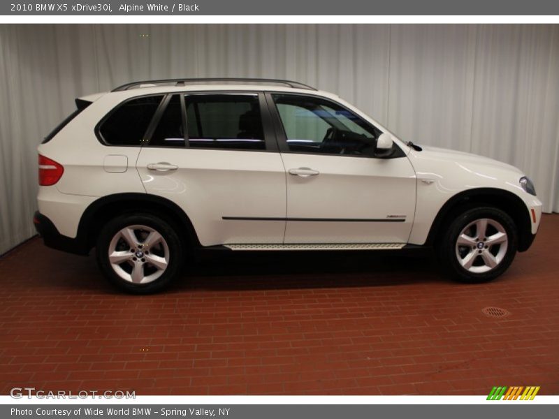Alpine White / Black 2010 BMW X5 xDrive30i