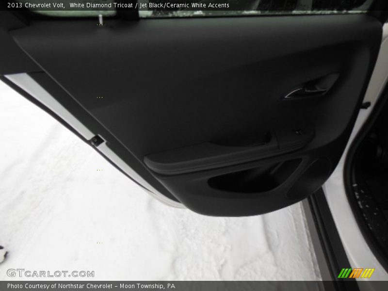 White Diamond Tricoat / Jet Black/Ceramic White Accents 2013 Chevrolet Volt