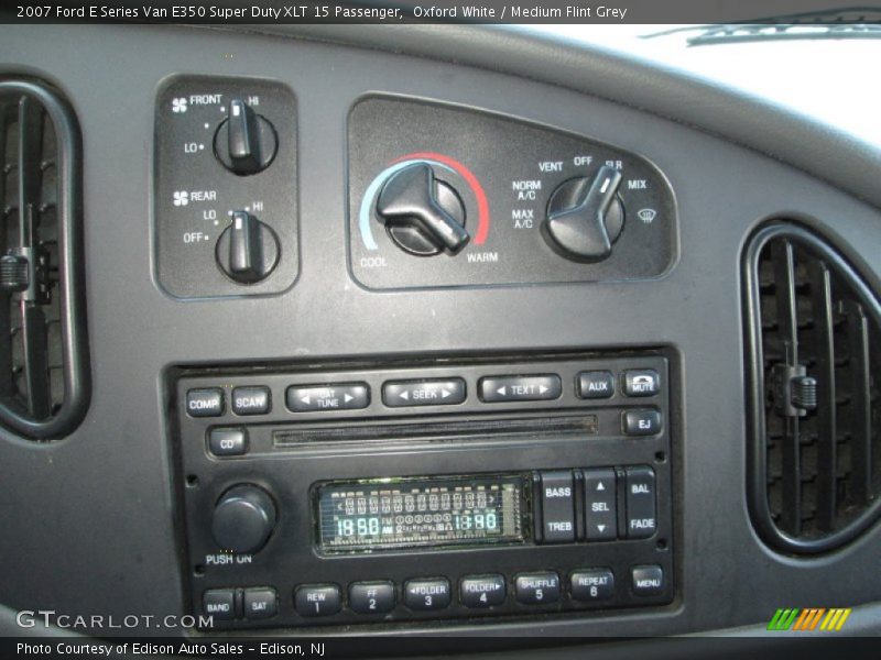 Controls of 2007 E Series Van E350 Super Duty XLT 15 Passenger