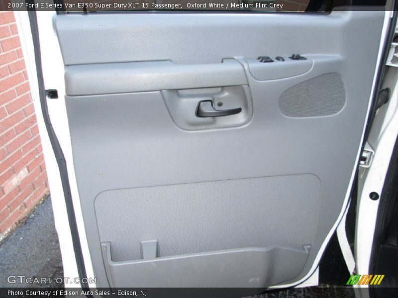 Oxford White / Medium Flint Grey 2007 Ford E Series Van E350 Super Duty XLT 15 Passenger