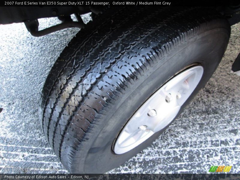 Oxford White / Medium Flint Grey 2007 Ford E Series Van E350 Super Duty XLT 15 Passenger