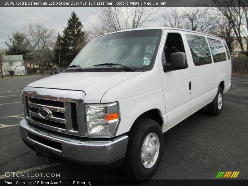 Front 3/4 View of 2008 E Series Van E350 Super Duty XLT 15 Passenger