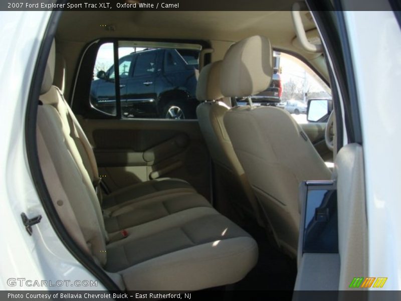 Oxford White / Camel 2007 Ford Explorer Sport Trac XLT
