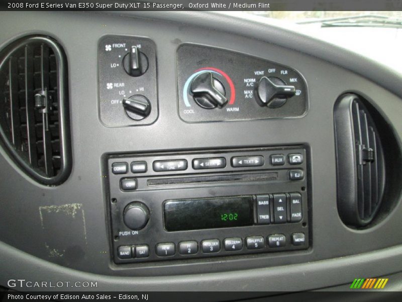 Controls of 2008 E Series Van E350 Super Duty XLT 15 Passenger