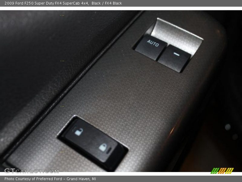 Black / FX4 Black 2009 Ford F250 Super Duty FX4 SuperCab 4x4