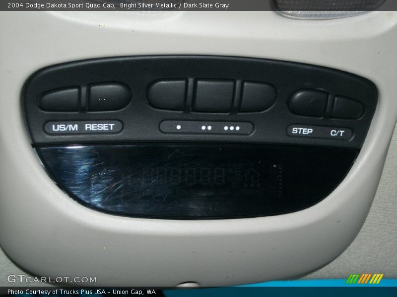 Controls of 2004 Dakota Sport Quad Cab
