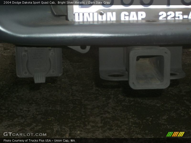 Bright Silver Metallic / Dark Slate Gray 2004 Dodge Dakota Sport Quad Cab