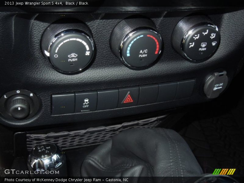 Black / Black 2013 Jeep Wrangler Sport S 4x4