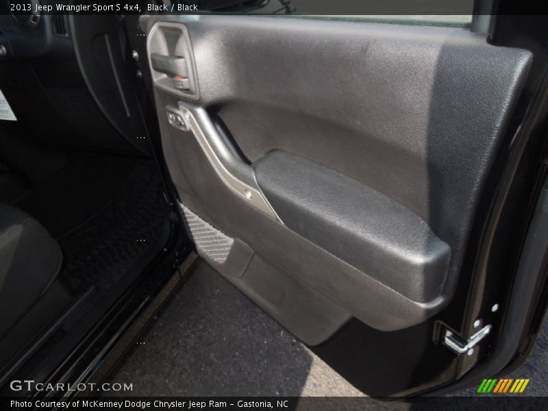 Black / Black 2013 Jeep Wrangler Sport S 4x4