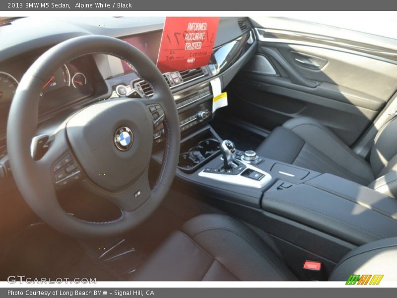 Alpine White / Black 2013 BMW M5 Sedan