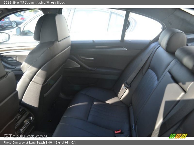 Alpine White / Black 2013 BMW M5 Sedan