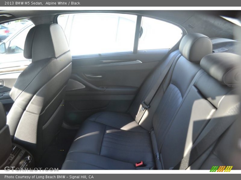 Alpine White / Black 2013 BMW M5 Sedan