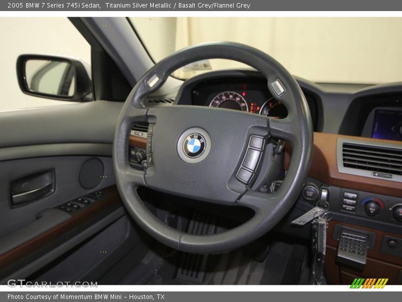  2005 7 Series 745i Sedan Steering Wheel