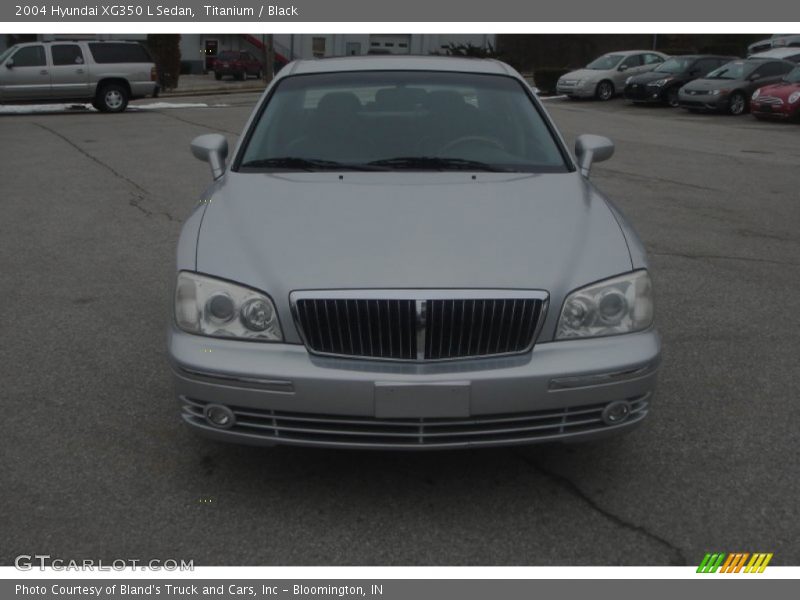 Titanium / Black 2004 Hyundai XG350 L Sedan