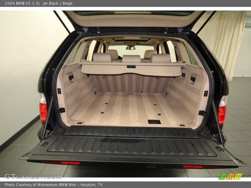  2004 X5 3.0i Trunk