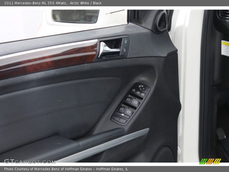 Arctic White / Black 2011 Mercedes-Benz ML 350 4Matic