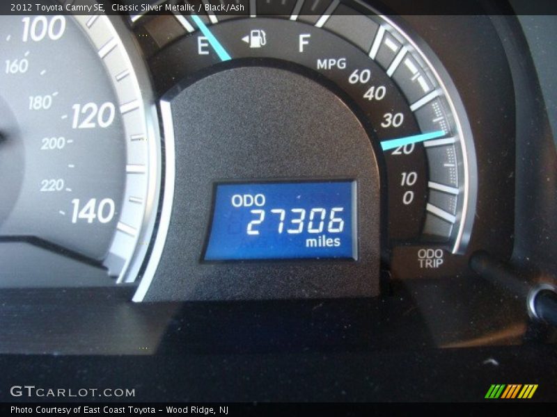 Classic Silver Metallic / Black/Ash 2012 Toyota Camry SE