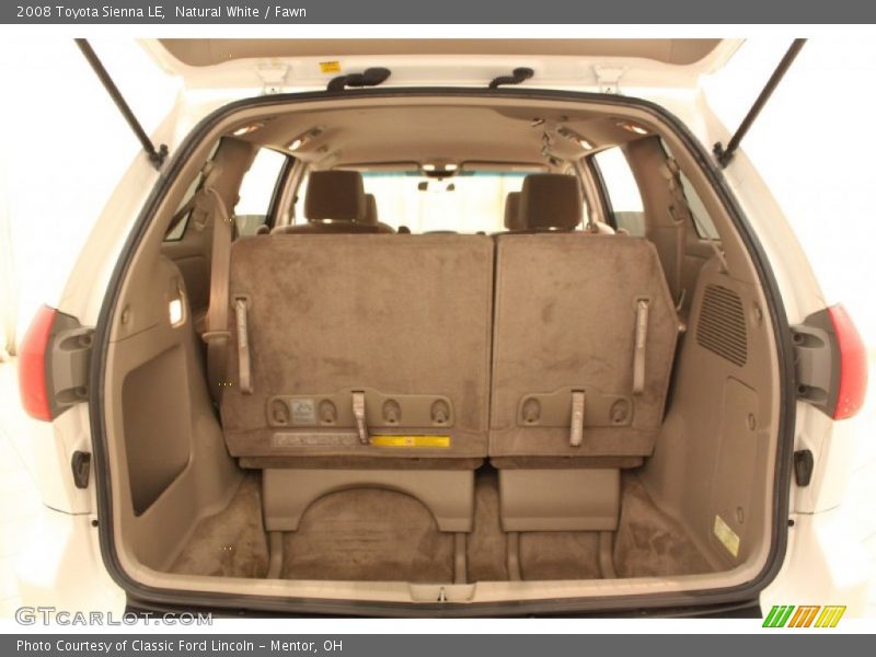  2008 Sienna LE Trunk