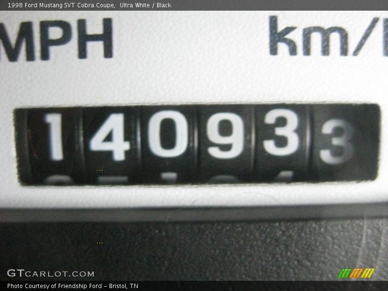 Ultra White / Black 1998 Ford Mustang SVT Cobra Coupe