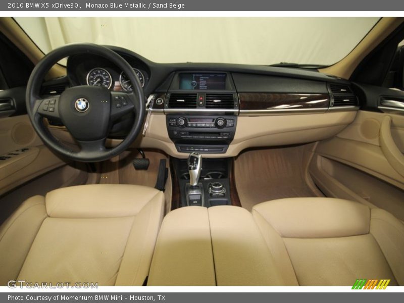 Dashboard of 2010 X5 xDrive30i
