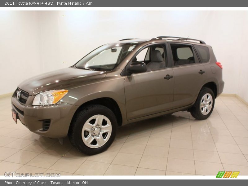 Front 3/4 View of 2011 RAV4 I4 4WD