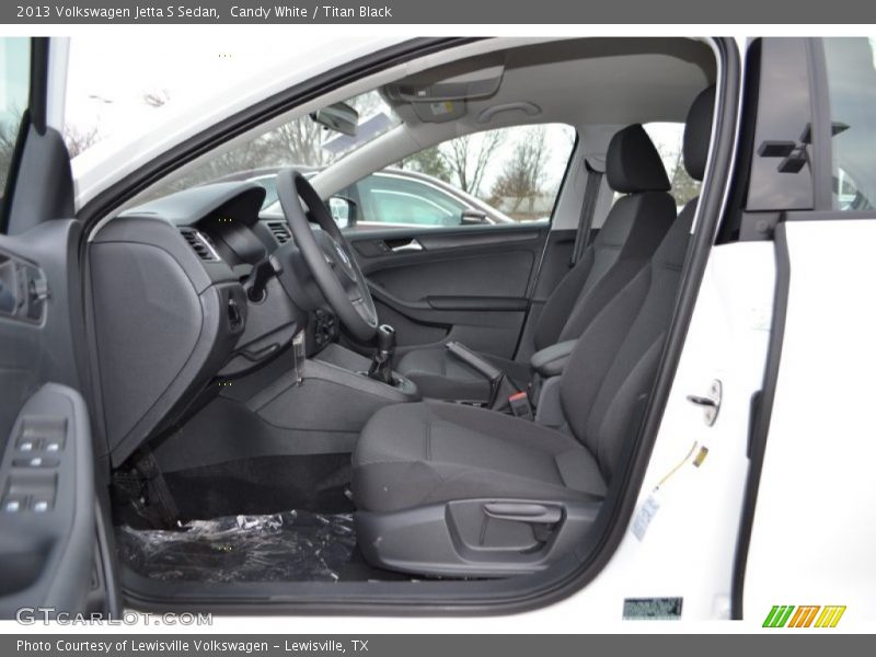 Candy White / Titan Black 2013 Volkswagen Jetta S Sedan