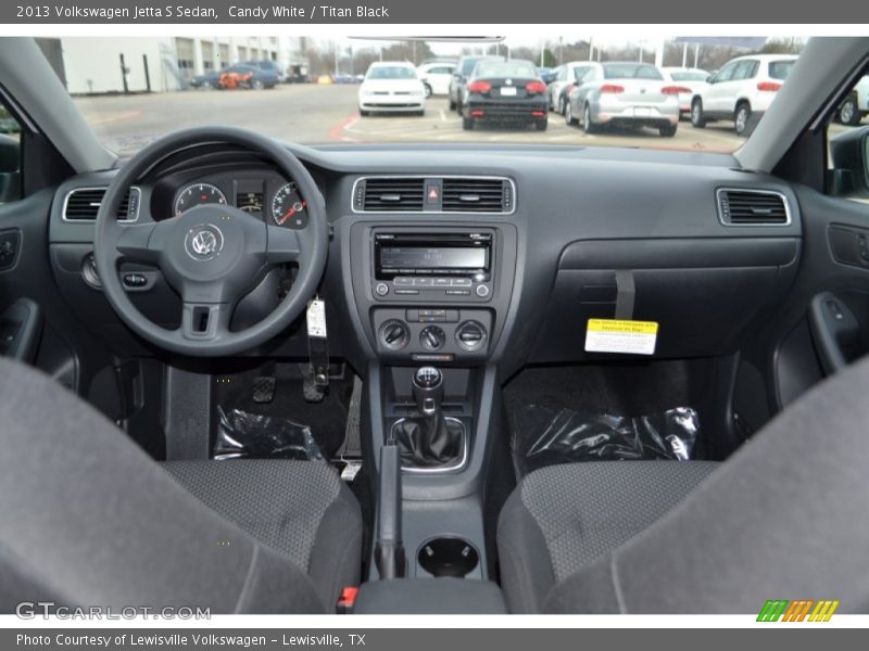Candy White / Titan Black 2013 Volkswagen Jetta S Sedan