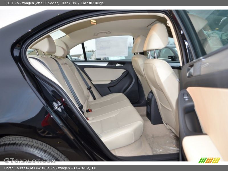 Black Uni / Cornsilk Beige 2013 Volkswagen Jetta SE Sedan