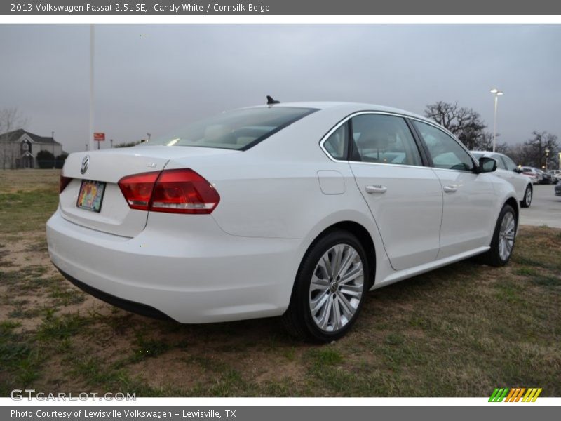 Candy White / Cornsilk Beige 2013 Volkswagen Passat 2.5L SE