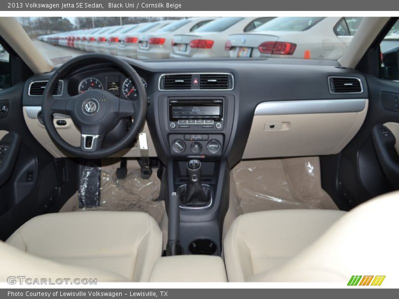 Black Uni / Cornsilk Beige 2013 Volkswagen Jetta SE Sedan