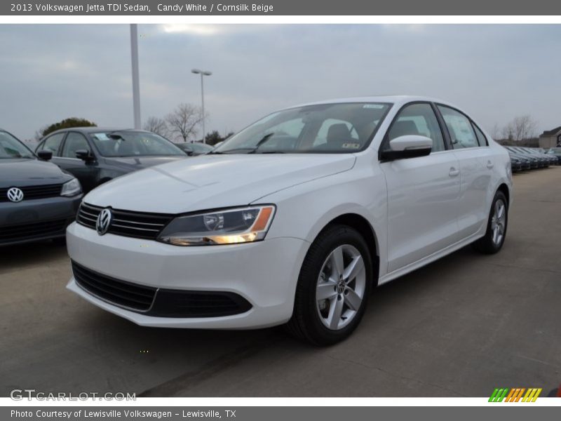 Candy White / Cornsilk Beige 2013 Volkswagen Jetta TDI Sedan
